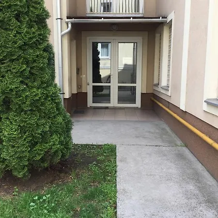 Enterior Apartman * Erlau